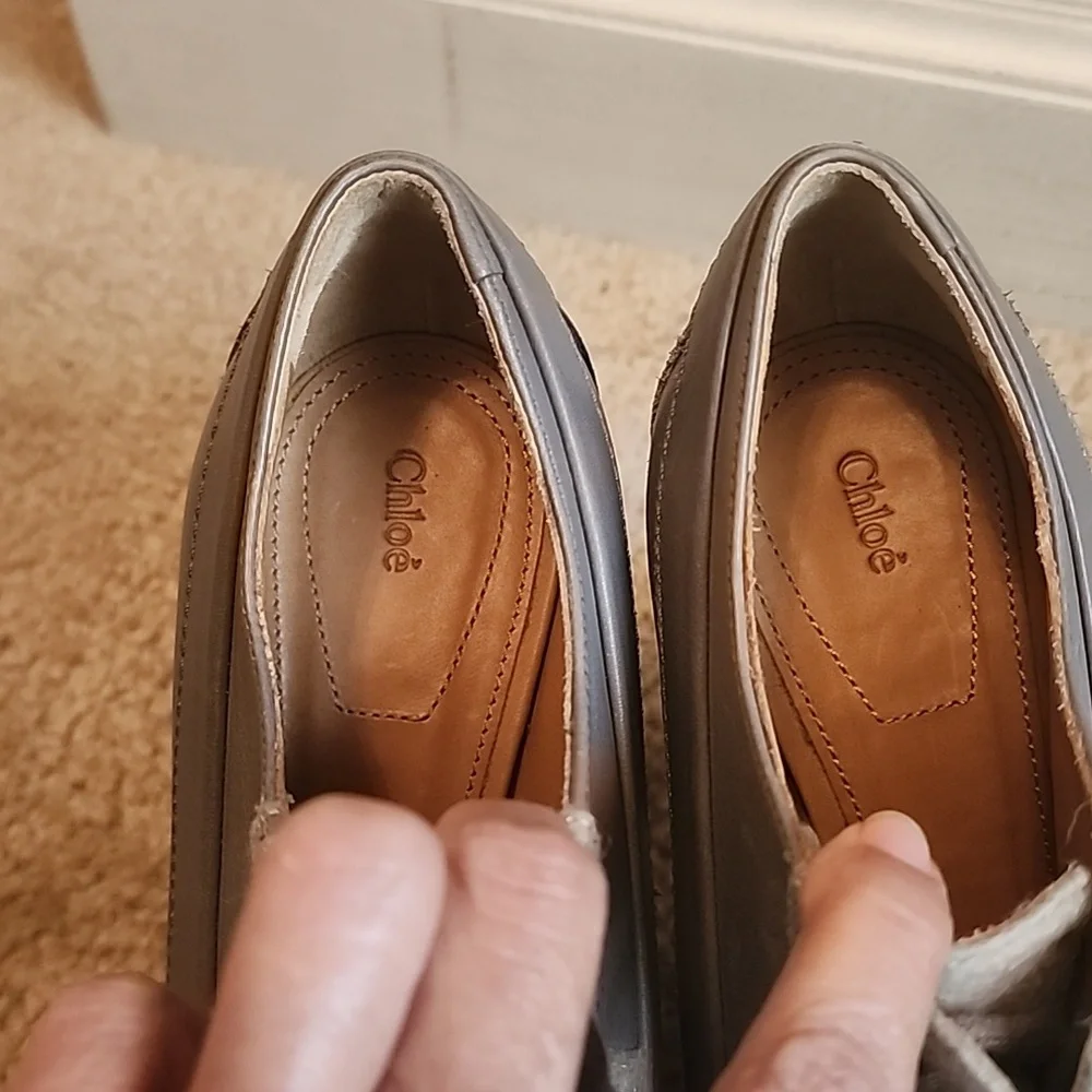 Chloe Leather Pumps - Picture 2 of 16